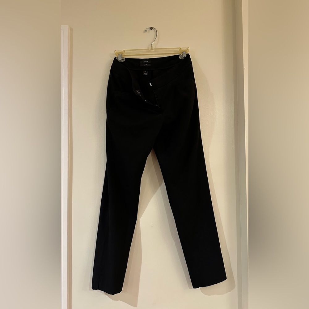 Black Size 2 Taylor Fit Ankle Pants